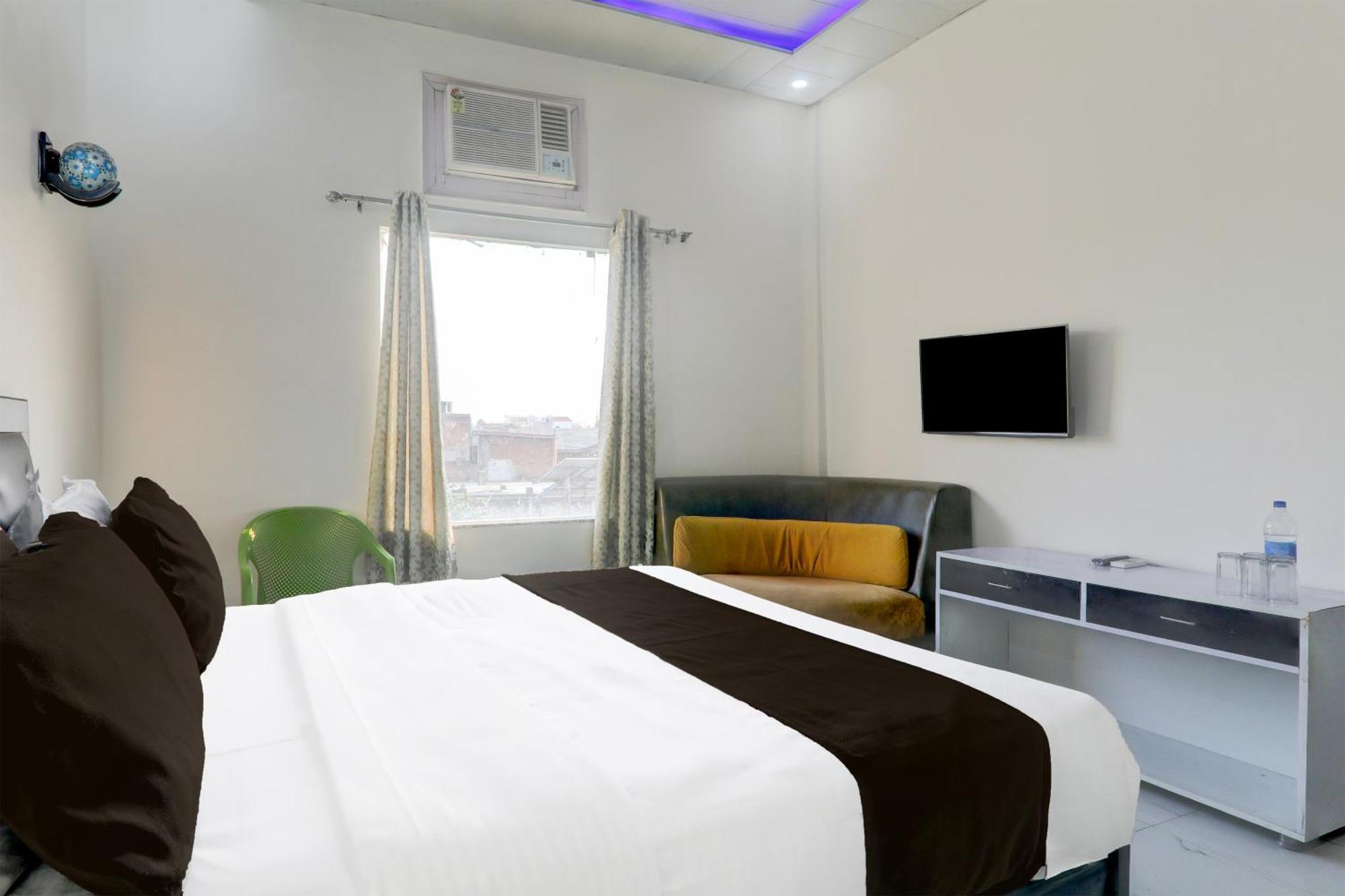 Super Hotel O Banthara Near Airport Banthra Sikandarpur Extérieur photo