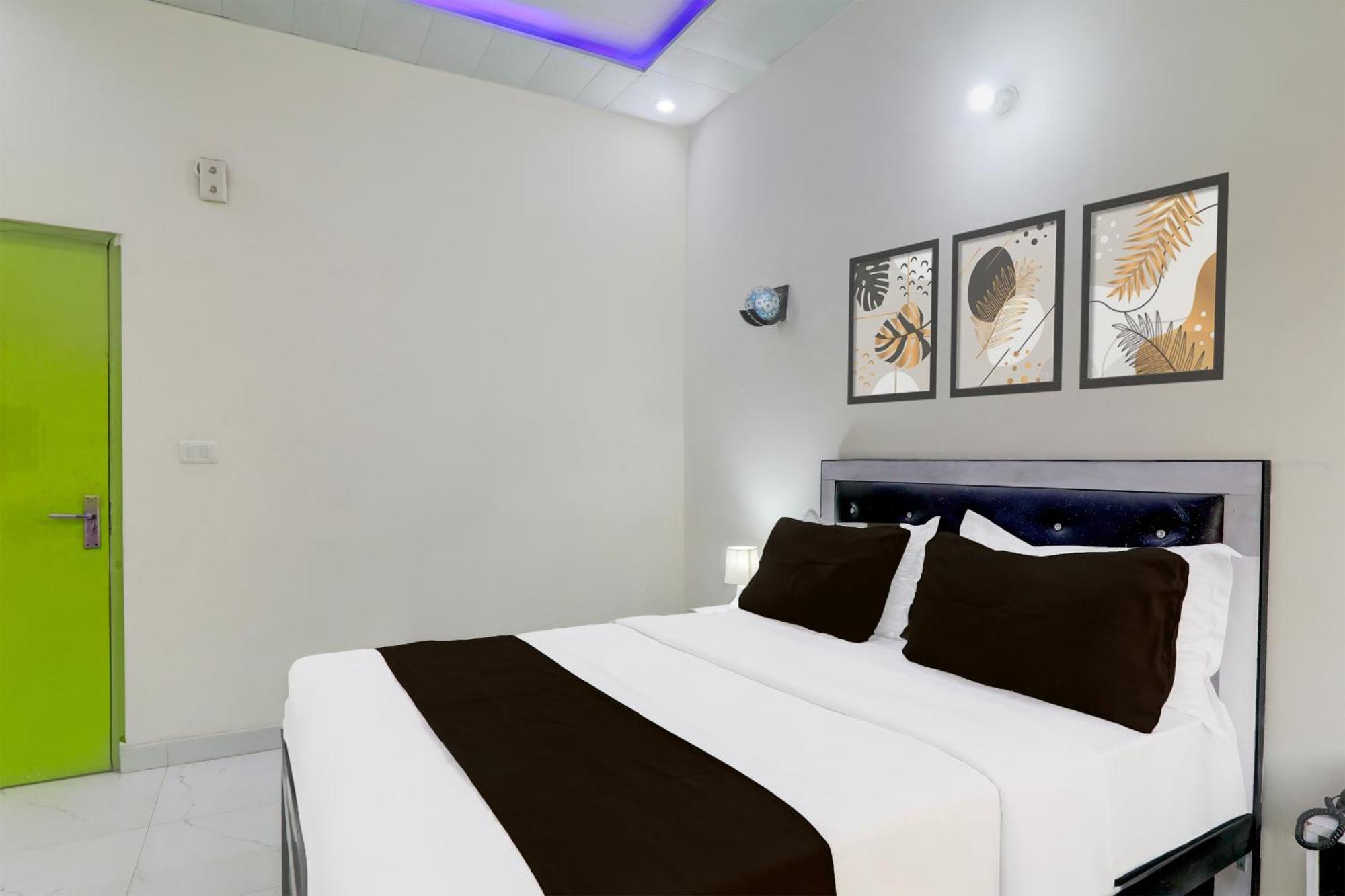 Super Hotel O Banthara Near Airport Banthra Sikandarpur Extérieur photo