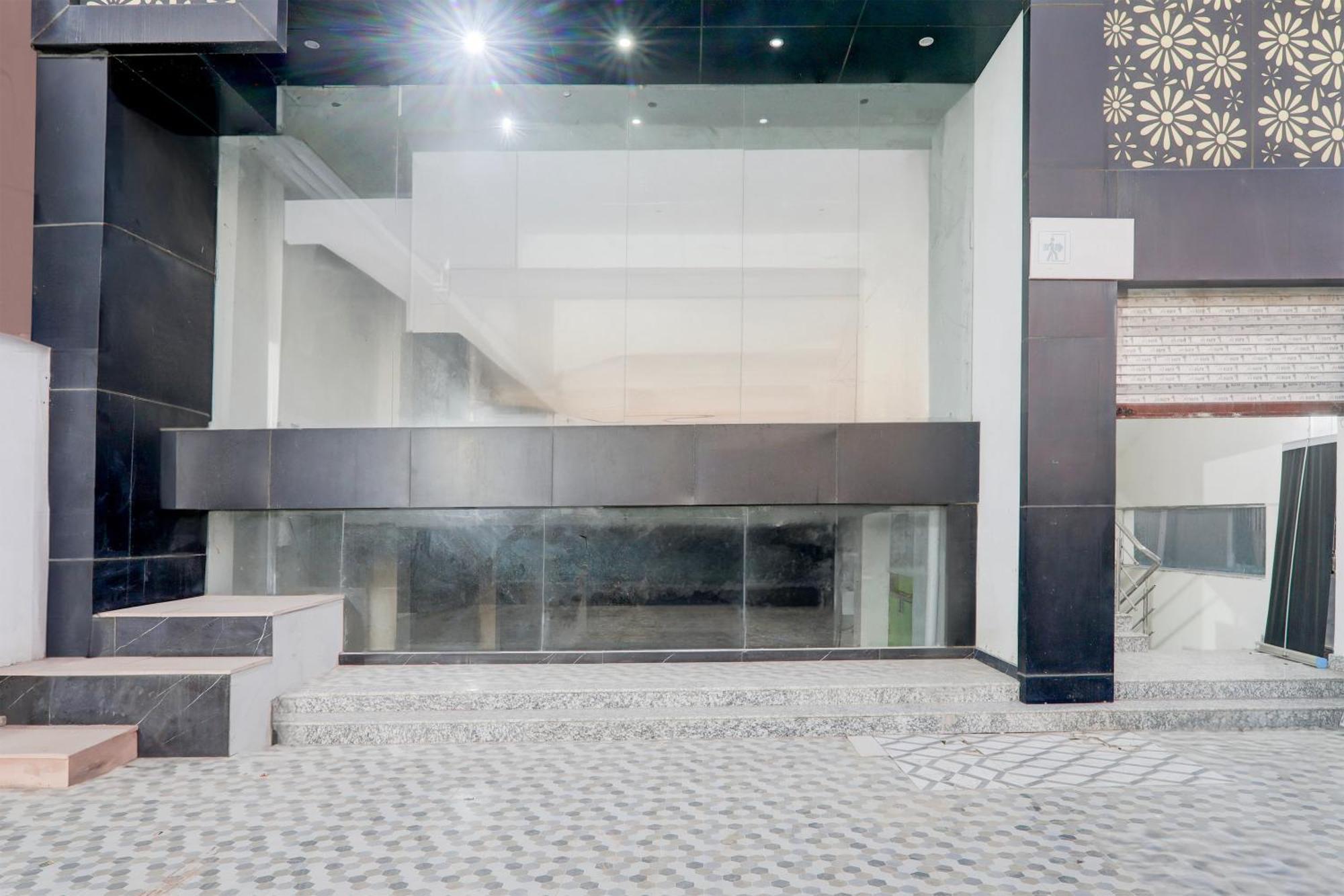 Super Hotel O Banthara Near Airport Banthra Sikandarpur Extérieur photo