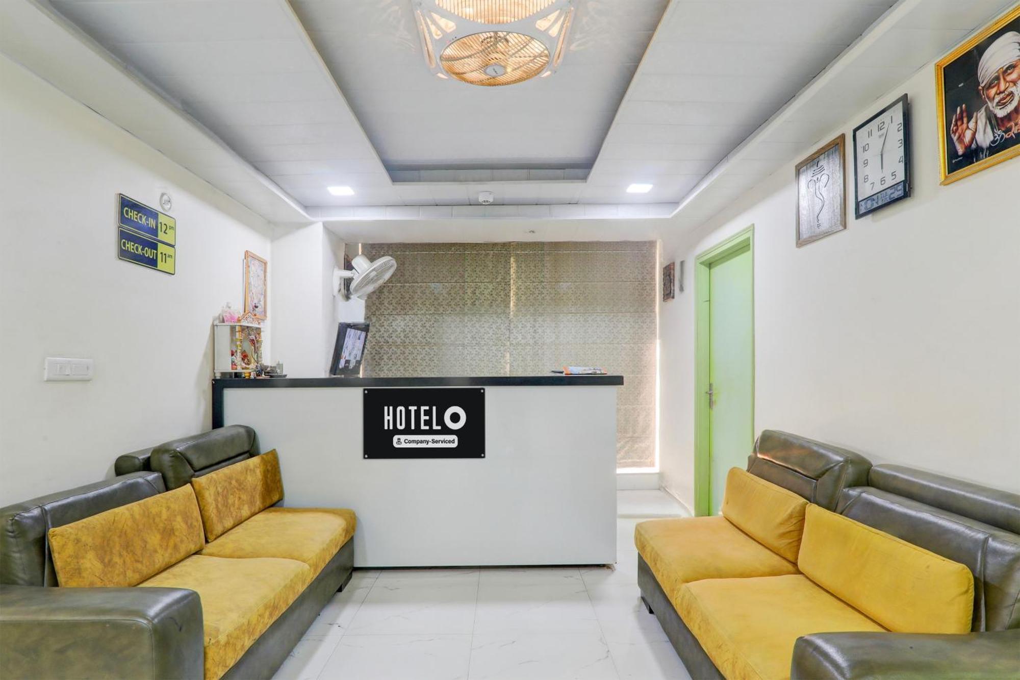 Super Hotel O Banthara Near Airport Banthra Sikandarpur Extérieur photo